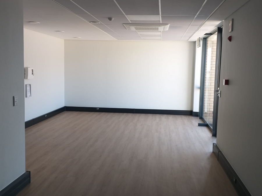 To Let Commercial Property for Rent in Stikland Industrial Western Cape